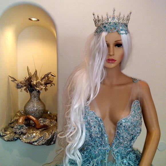 SAMPLE GOWN - "AMALI" Turquoise & Silver Medieval Goddess Wedding Ballgown Set - Picture 5 of 14